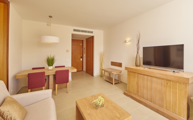 Blau Privilege Porto Petro Beach Resort & Spa