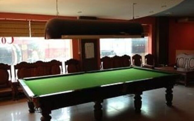 M H Hotel