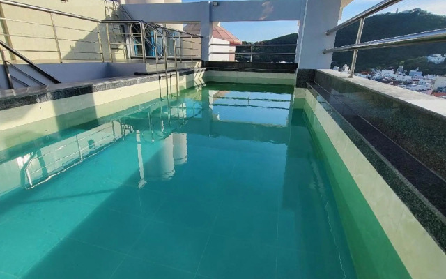 Amis Hotel