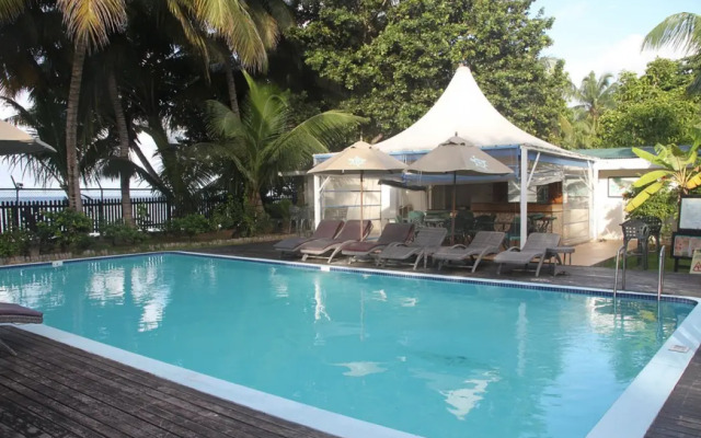 Le Relax Beach Resort - Praslin