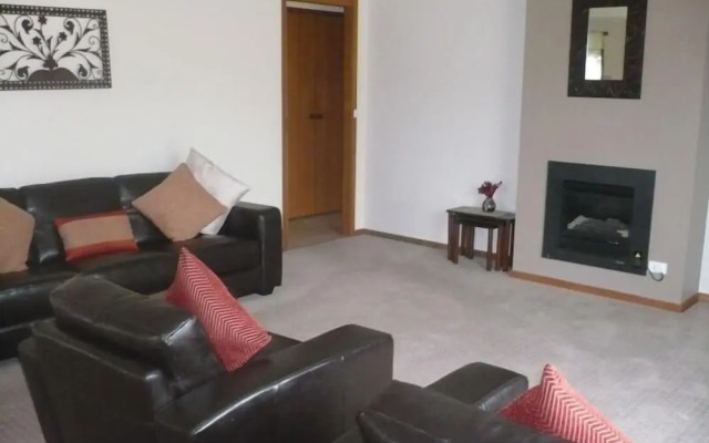 Parklake Holiday Units