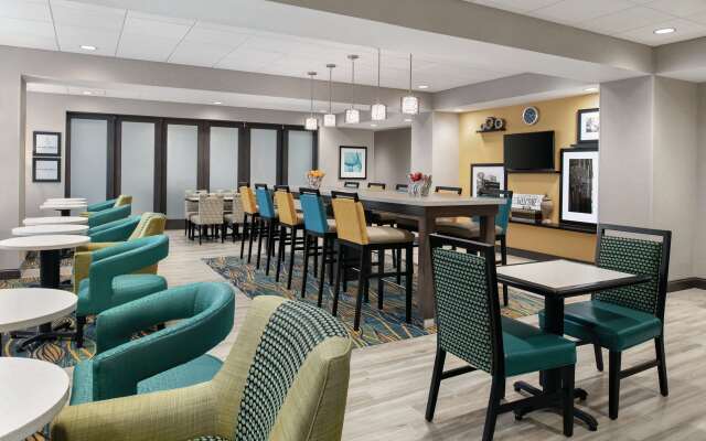 Hampton Inn Champaign Southwest