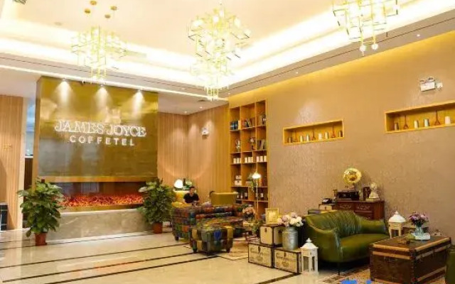Yuefeng Xiying Hotel (Guangzhou South Railway Station Nanpu Subway Station)