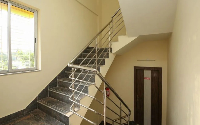 Hotel Buttercouch by OYO Rooms