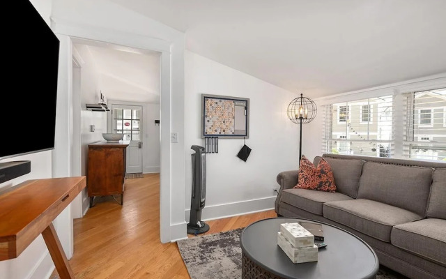 Saugatuck Harbor House