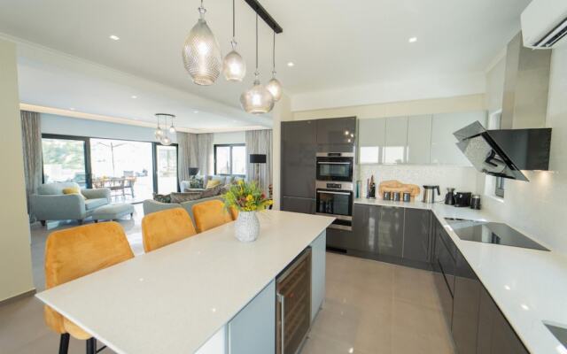 Villa Halcyon in St Stefanos Bay