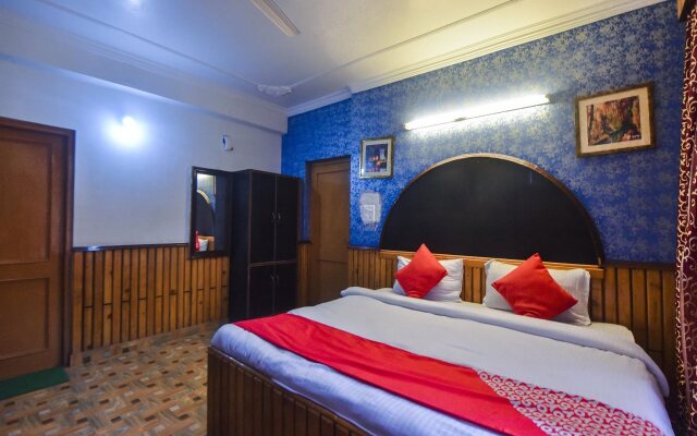 OYO 4751 Hotel Akashdeep