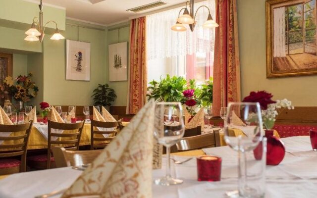 Gasthaus-Gostišče-Trattoria Ogris