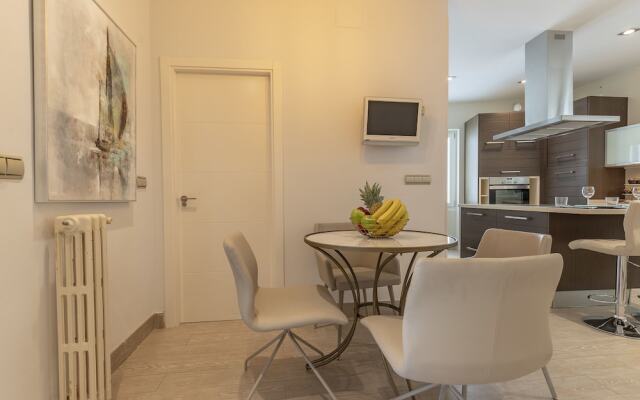 Living4Malaga Granada Supreme