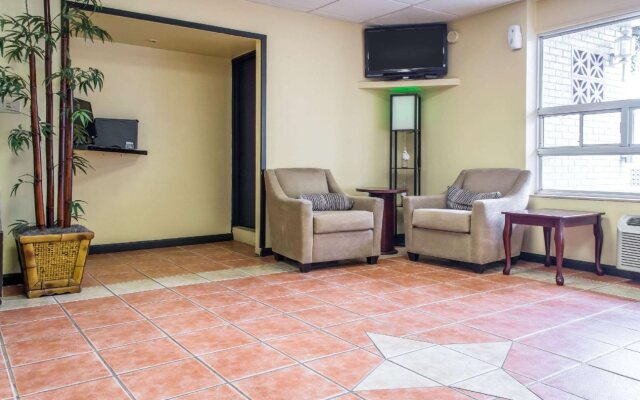 Econo Lodge Fort Knox