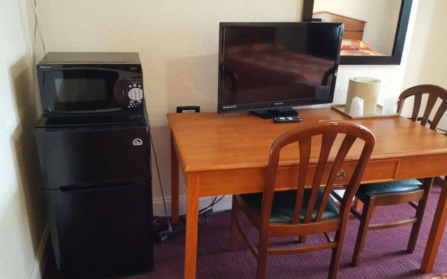 Budget Inn