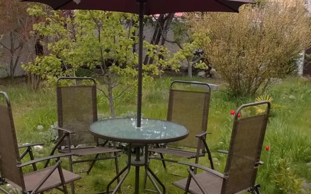 Alpic Guest House