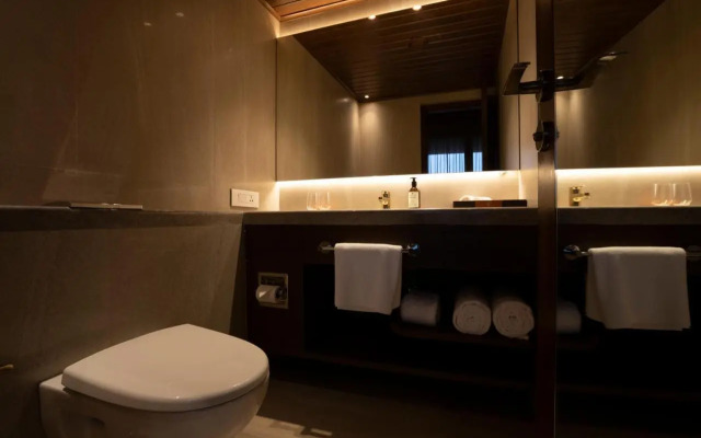 YU Hotel