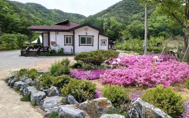 Sangjoo munjangdae healing house