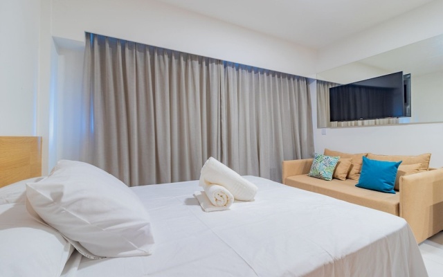 Makia Beach #c18 - Studio by Carpediem