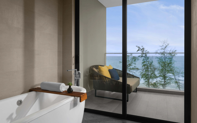 Crowne Plaza Phu Quoc Starbay by IHG