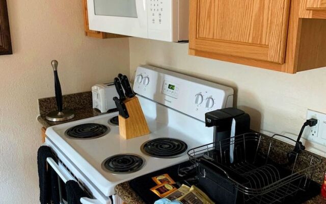 Canyon Plaza Premier Studios and Apts