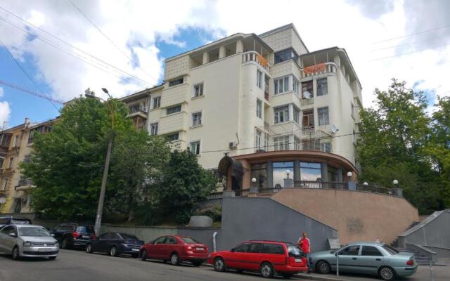 Apartement Kruglouniversitetska 2/1