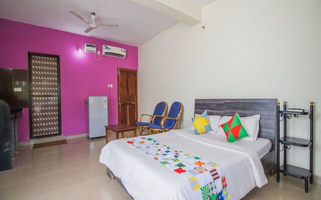 OYO 13211 Home Spacious Studio Morjim Beach