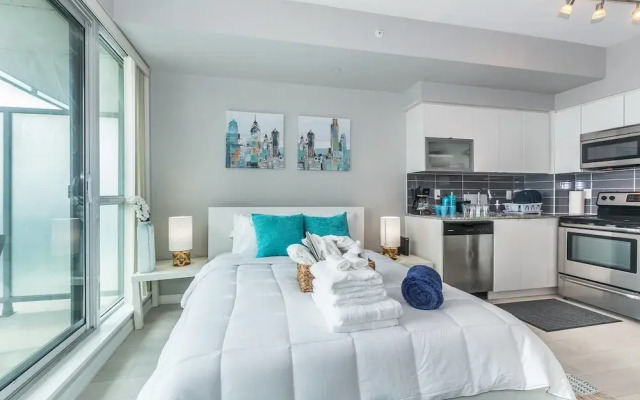 Lakeview Luxury Oasis, Downtown Aqua Studio