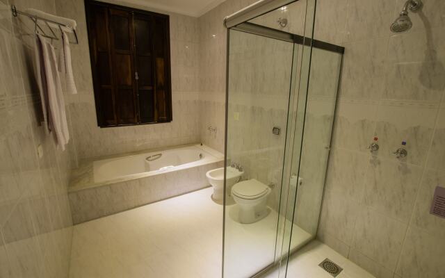 Johnscher by SJ - San Juan Curitiba