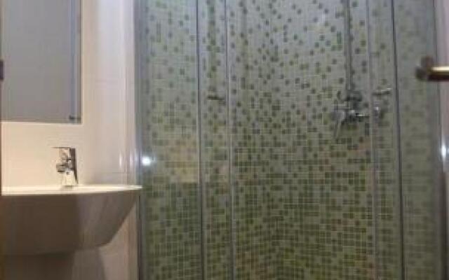 Cloud 9 Hostel