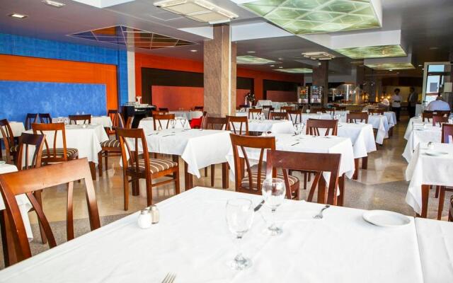 Aguamarina Golf Apartments