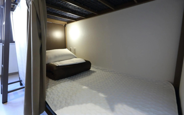 Oak Hotel Edo - Hostel