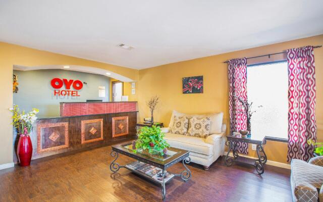 Rodeway Inn & Suites