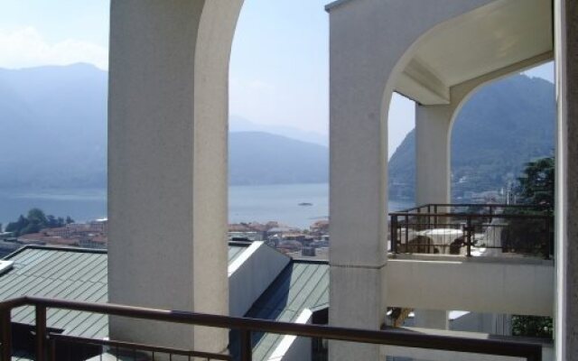Maraini Resort