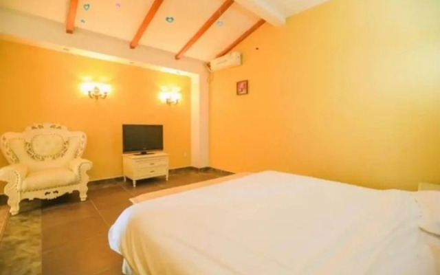 Chateau Monette Hotel & Resort