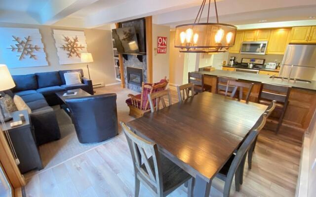 #208 Vail International