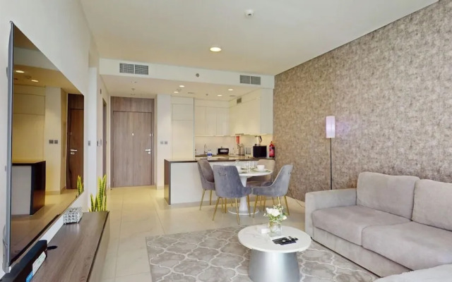 PVH - Lagoon View 1BR District One Res 4