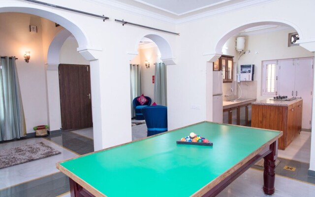 OYO 10949 Home Mount View 3BHK Villa Goverdhan Vilas