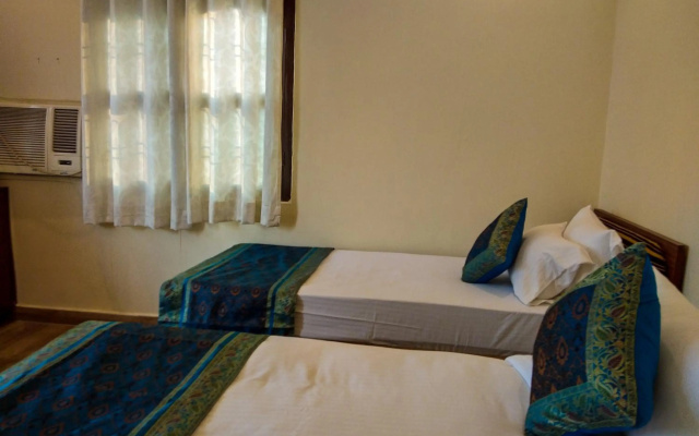 Palace on steps – Guest Rooms – Varanasi