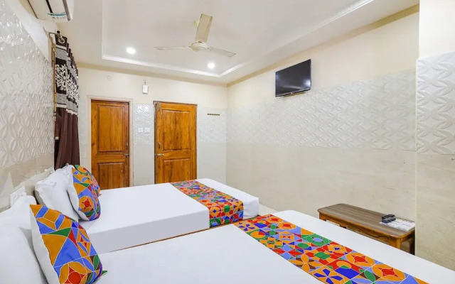 Fabhotel Sree Vishnu Bhavan