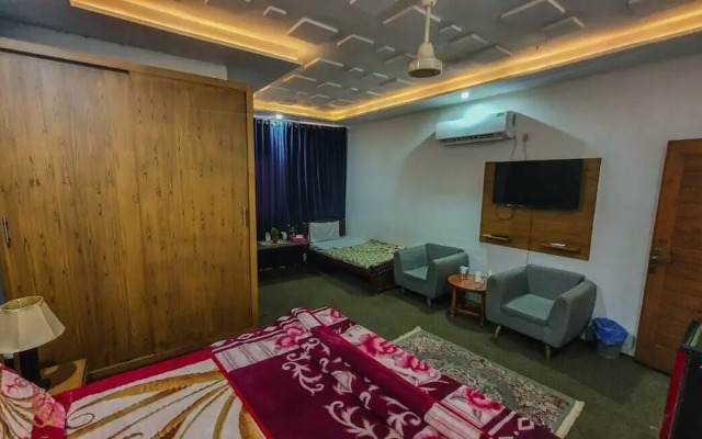 Tikkala Regency Hotel And Restaurant