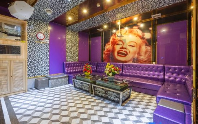 Rezen  He Yi  Hotel – People – Hengyang
