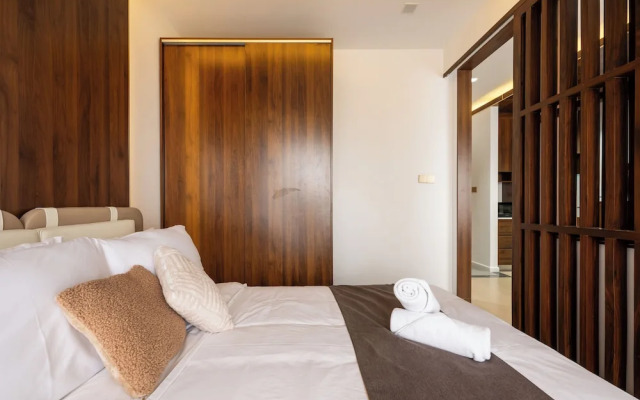 The Pinnacle Residence Service by Soben