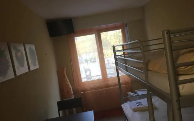 Hotel & Backpackers Zak