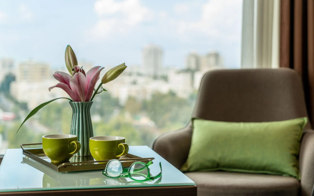 Leonardo City Tower Hotel Tel Aviv