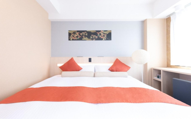 Shinsaibashi Higashi Crystal Hotel
