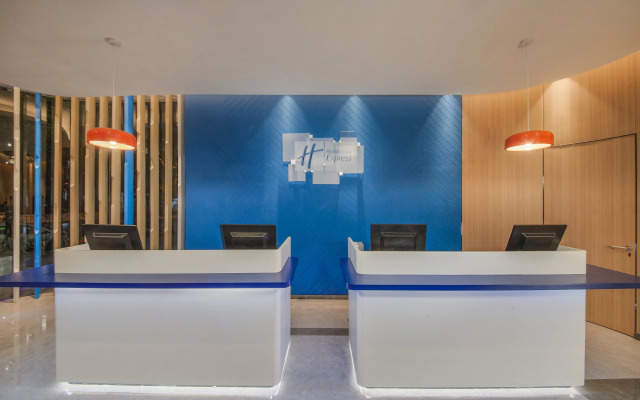Holiday Inn Express Shanghai Xuhui Binjiang by IHG