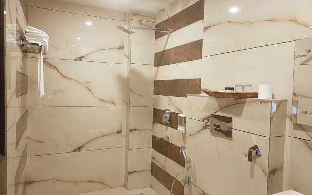 Aamod Suites - Dalhousie