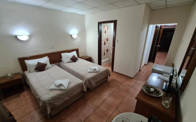 Metropole Hotel