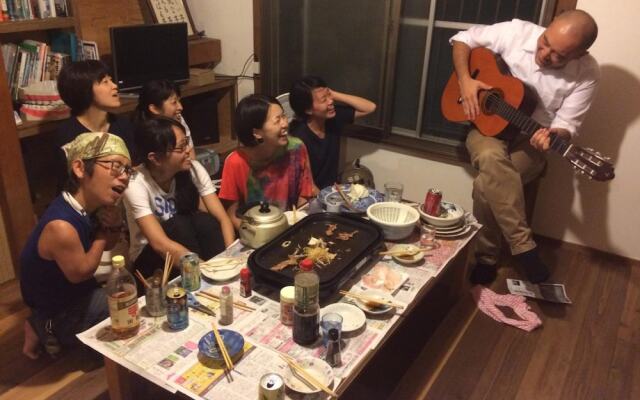 FUJIYA GUEST HOUSE - Hostel