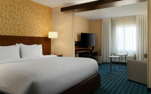 Fairfield Inn & Suites by Marriott London