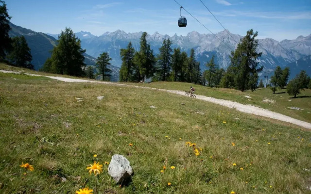 Spacious Chalet Amidst Mountains