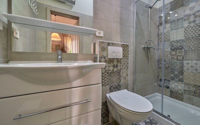 Old City Romantic Studios