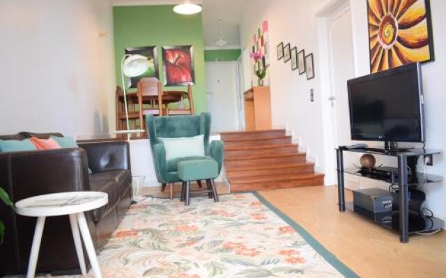 Bay View Apartment